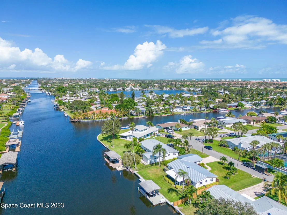 Photo of 209 River Road