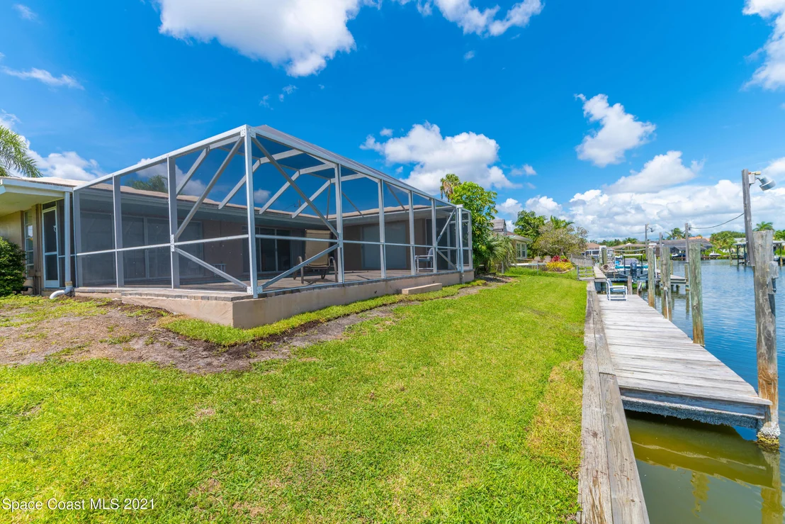 Photo of 483 Sandpiper Drive
