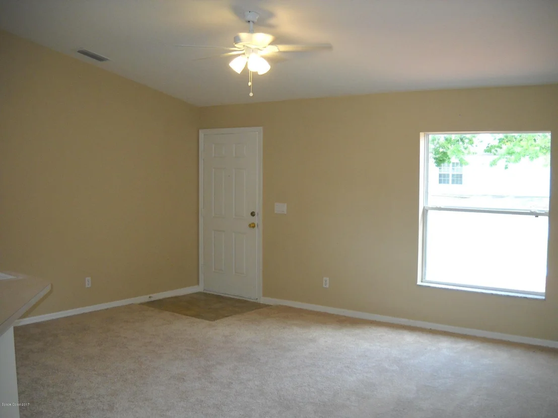 Photo of 5660 Holden Road