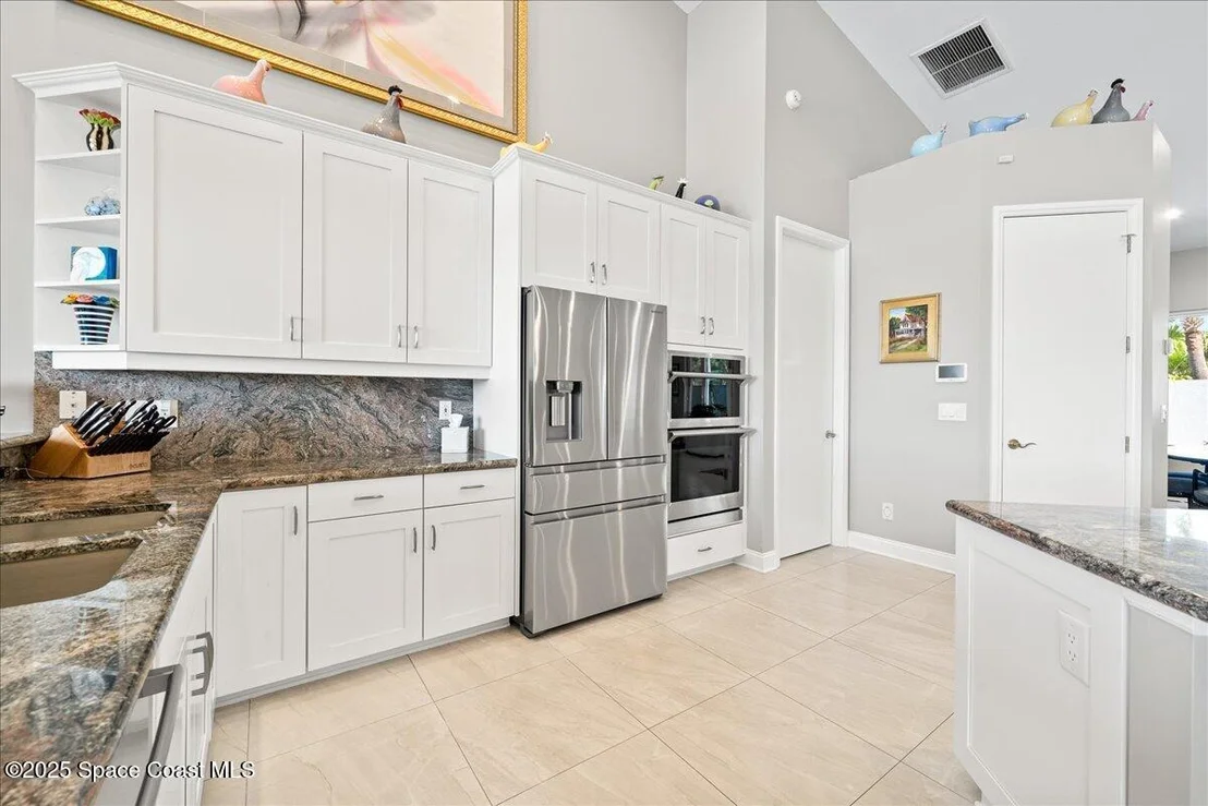 Photo of 110 W Bay Drive