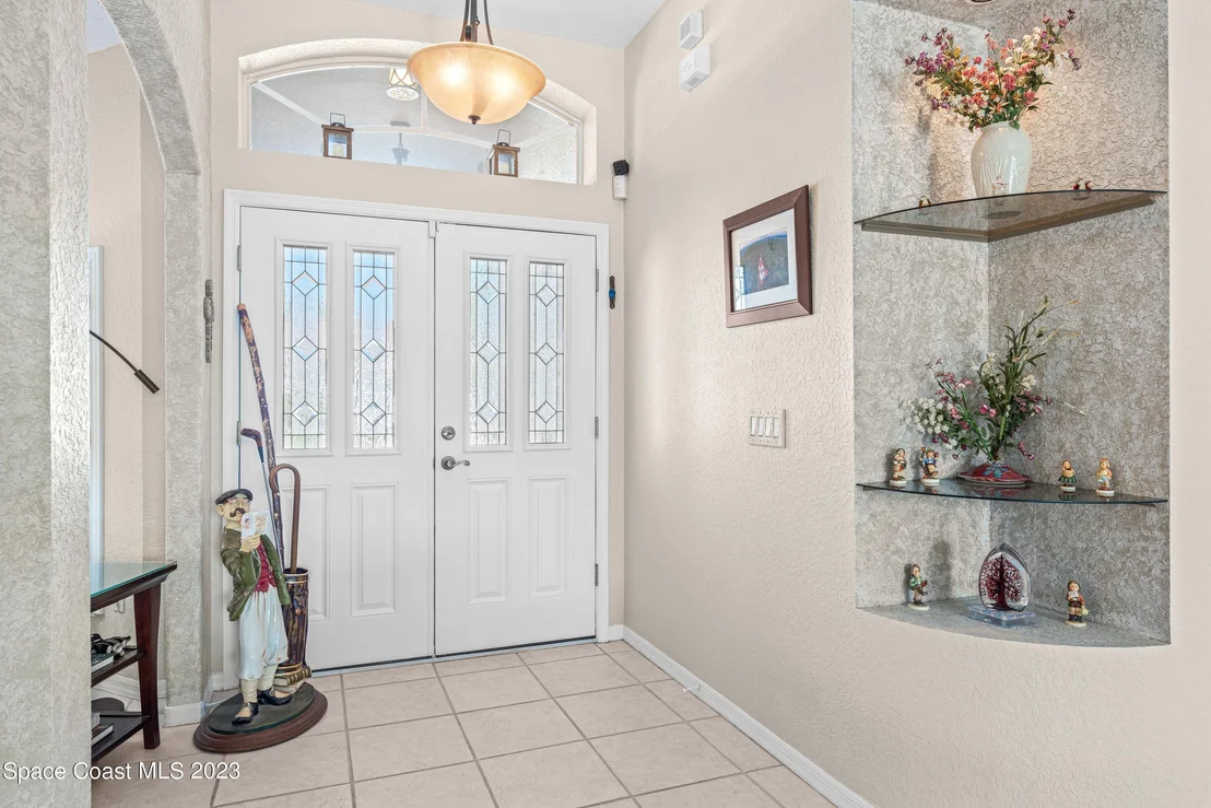 Photo of 665 Carriage Hill Road
