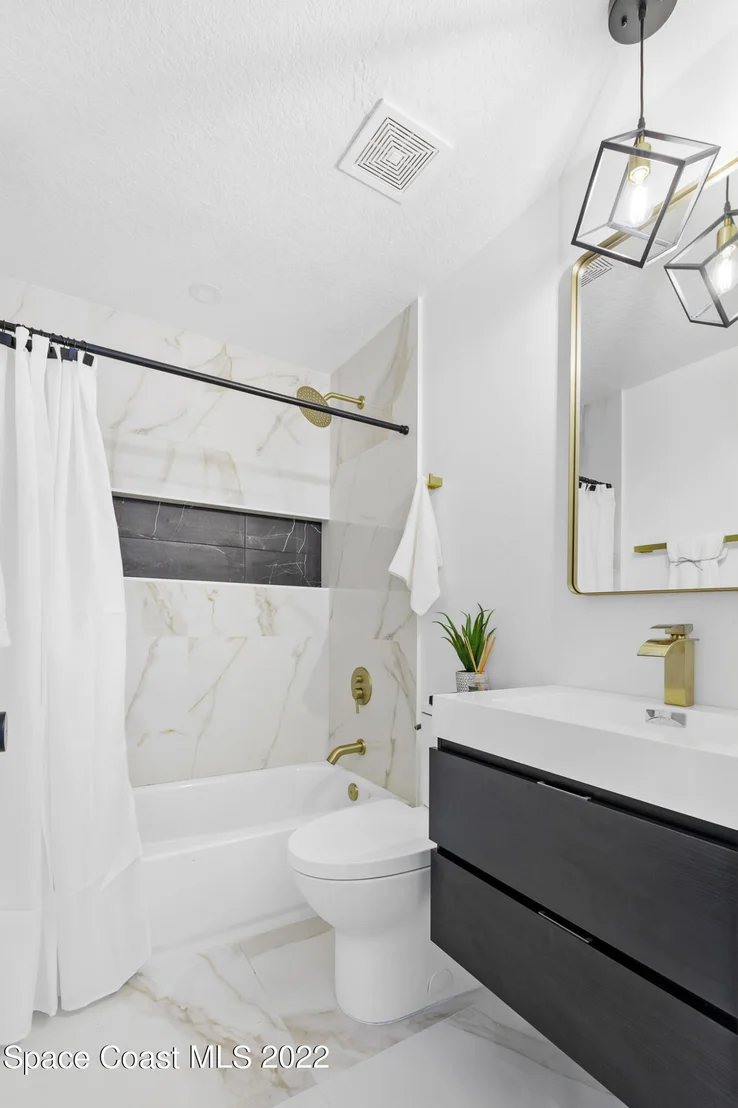 Photo of 401 Lee Avenue