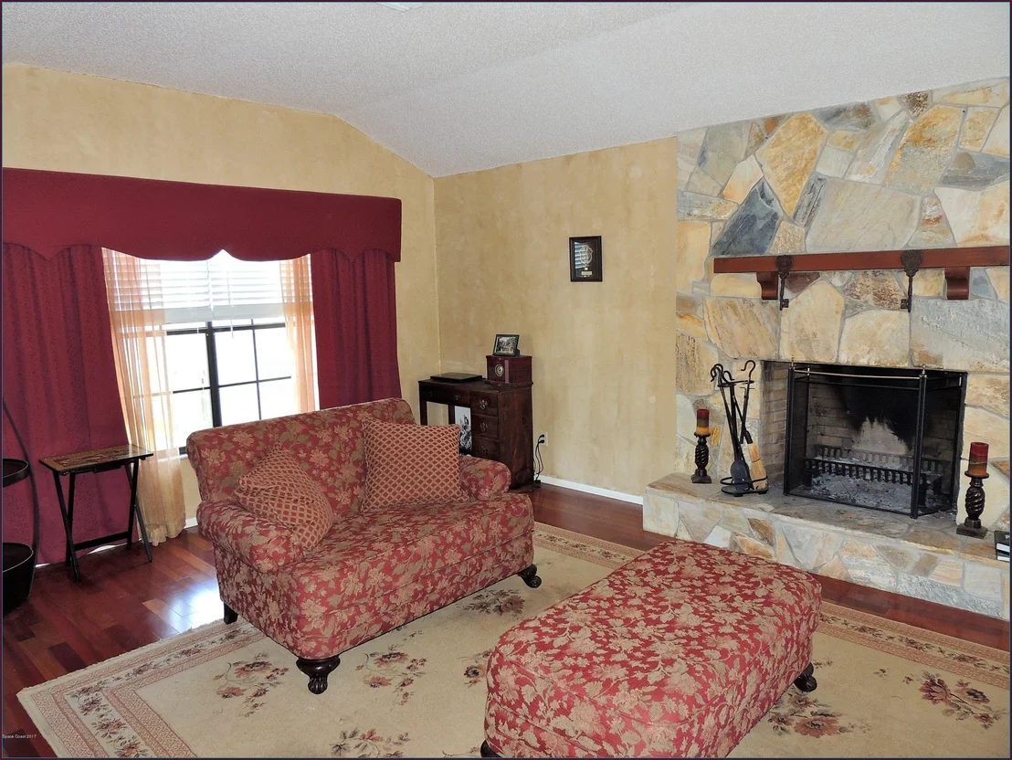 Photo of 1179 Wentworth Circle
