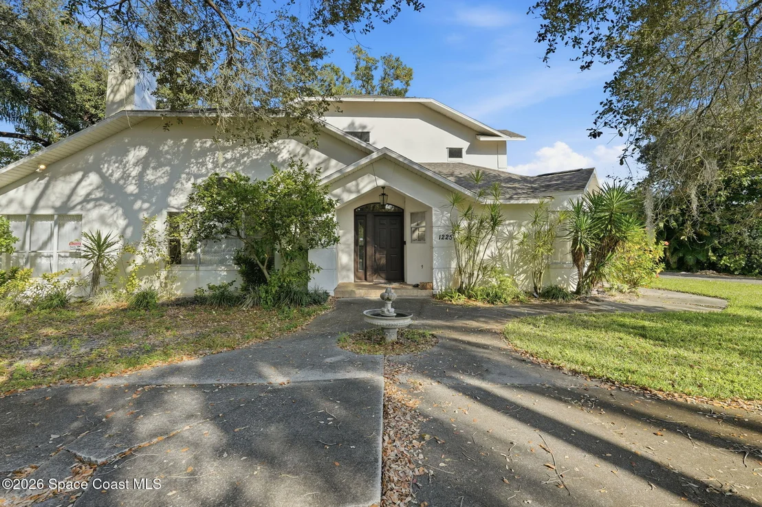 Photo of 1225 War Eagle Boulevard