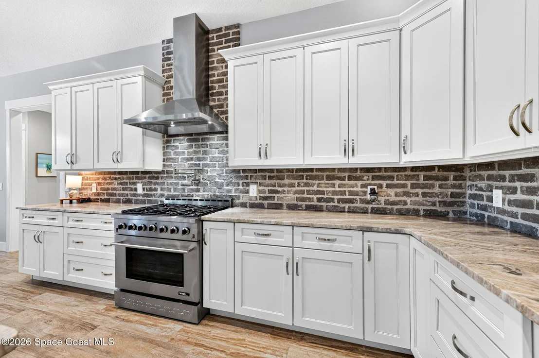 Photo of 3865 Reynolds Road