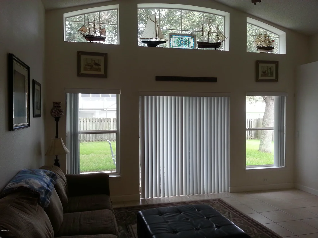 Photo of 2407 Mountain View Avenue