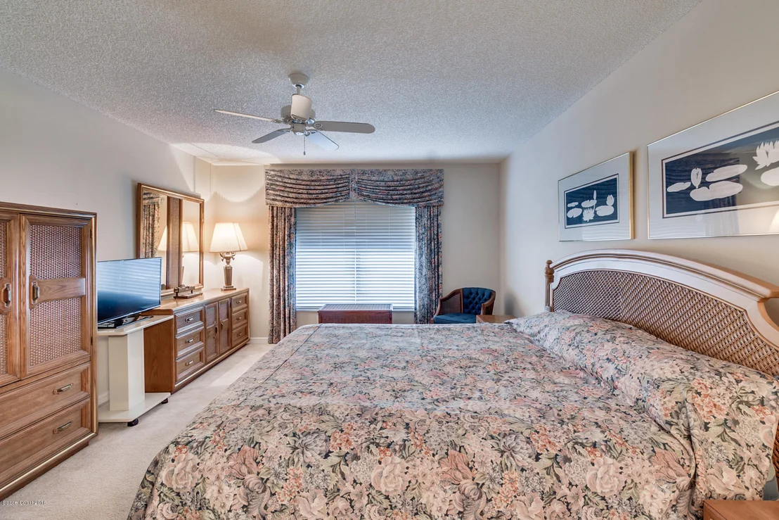 Photo of 3301 Lake View Circle