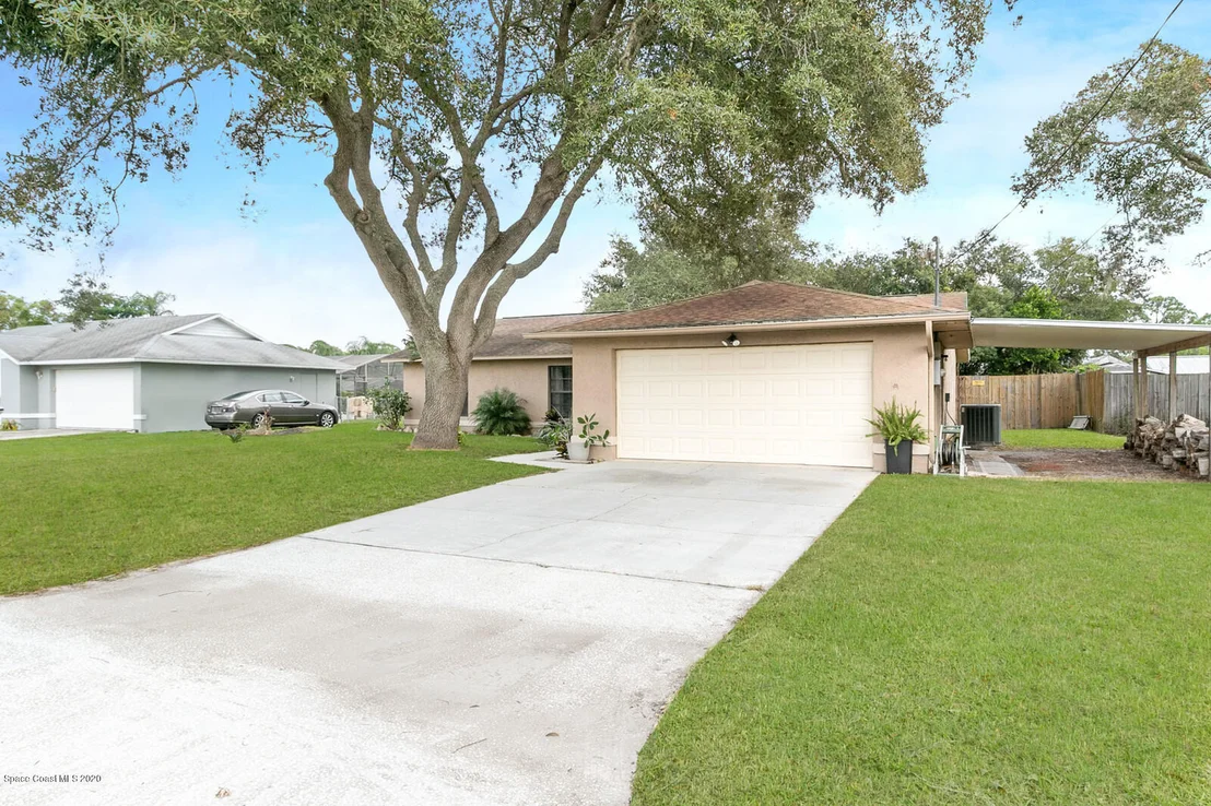 Photo of 6085 Wilderness Avenue