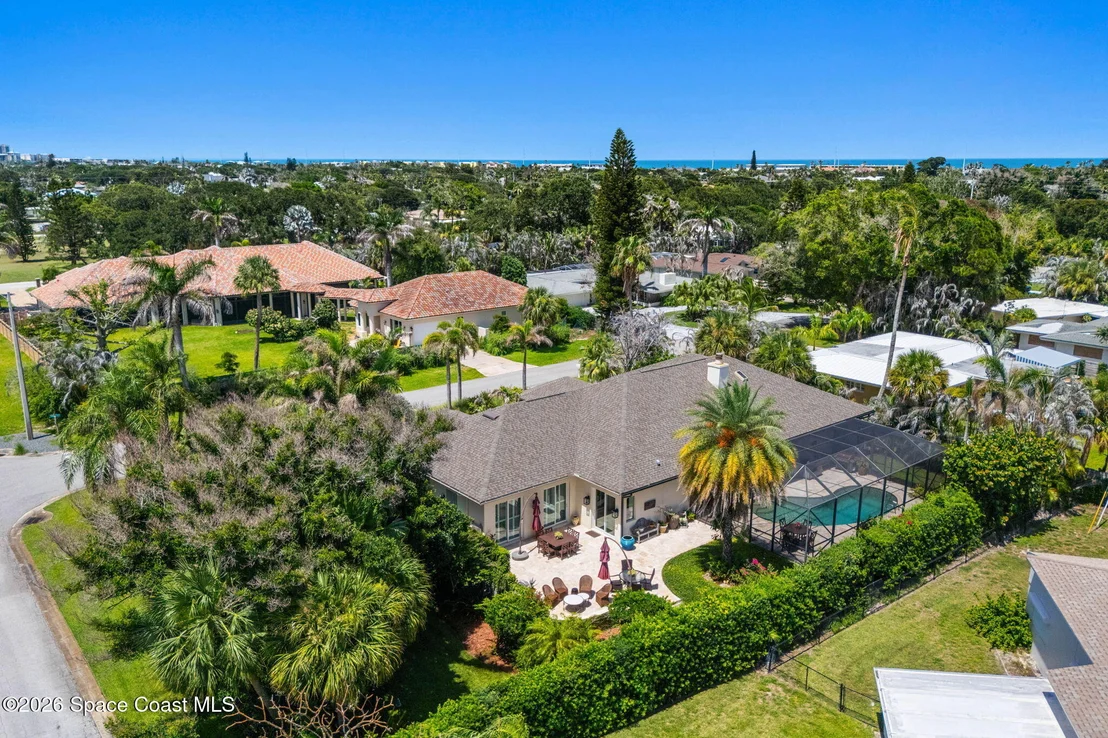 Photo of 339 Cocoa Avenue