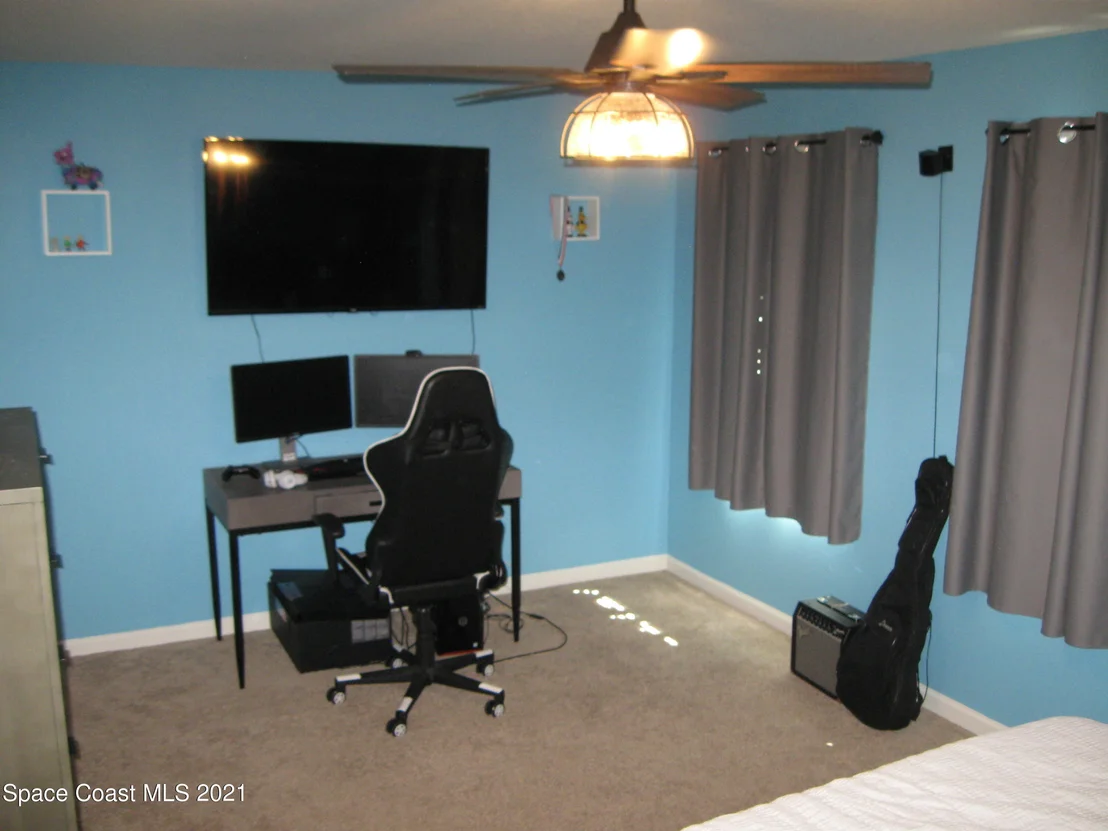 Photo of 451 Trymore Drive SE