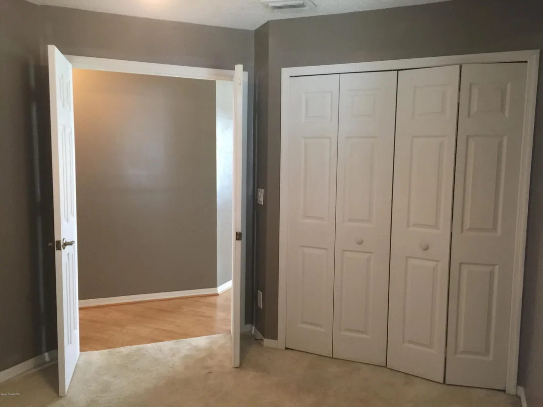 Photo of 1223 Goldenrod Circle NE