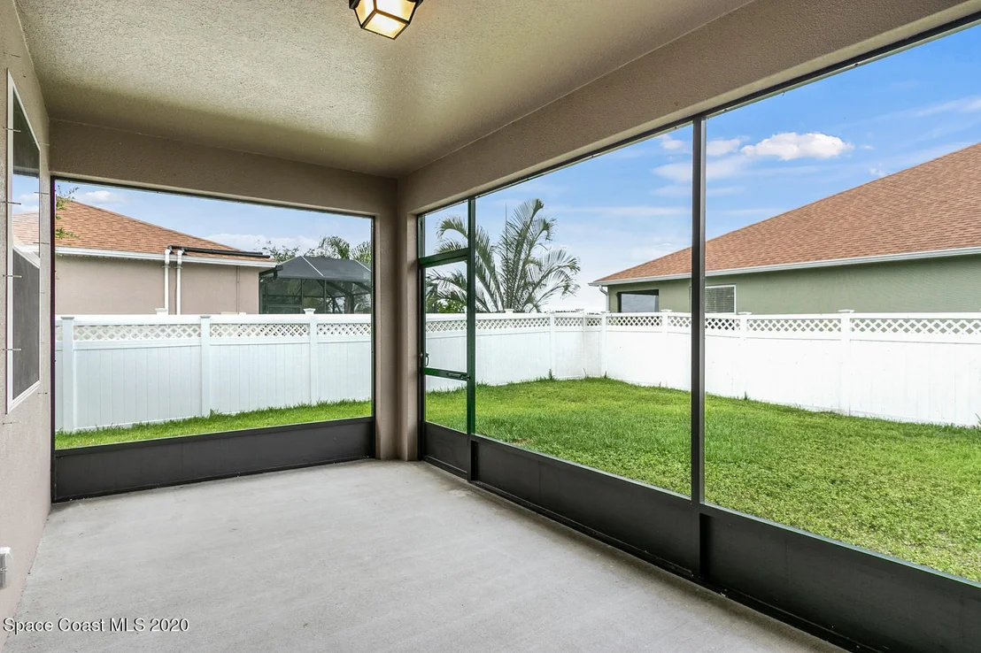 Photo of 2141 Bridgeport Circle