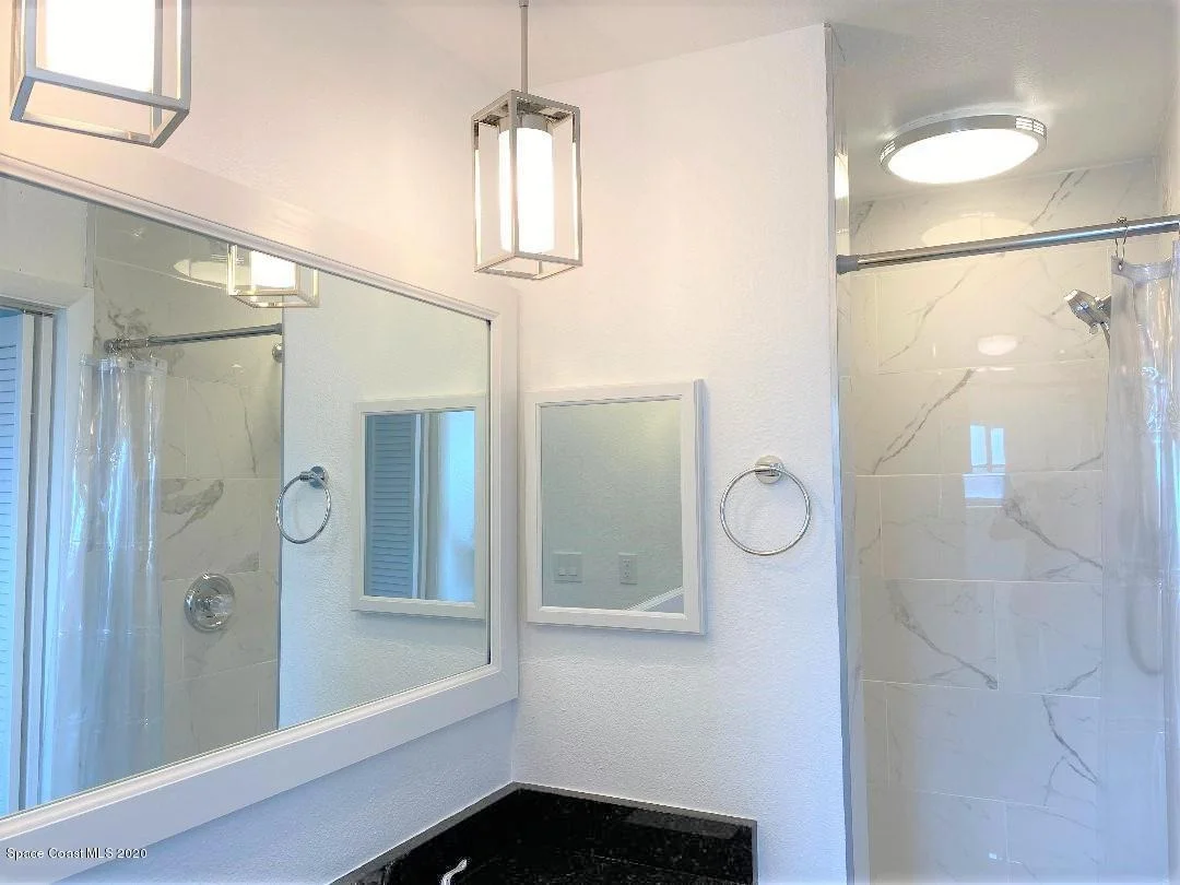 Photo of 385 Hamlin Avenue
