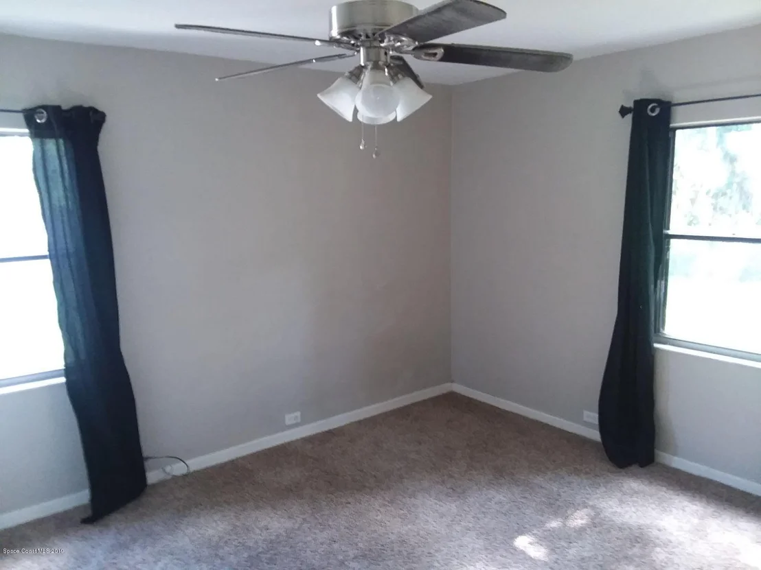 Photo of 191 NW Irwin Avenue NW