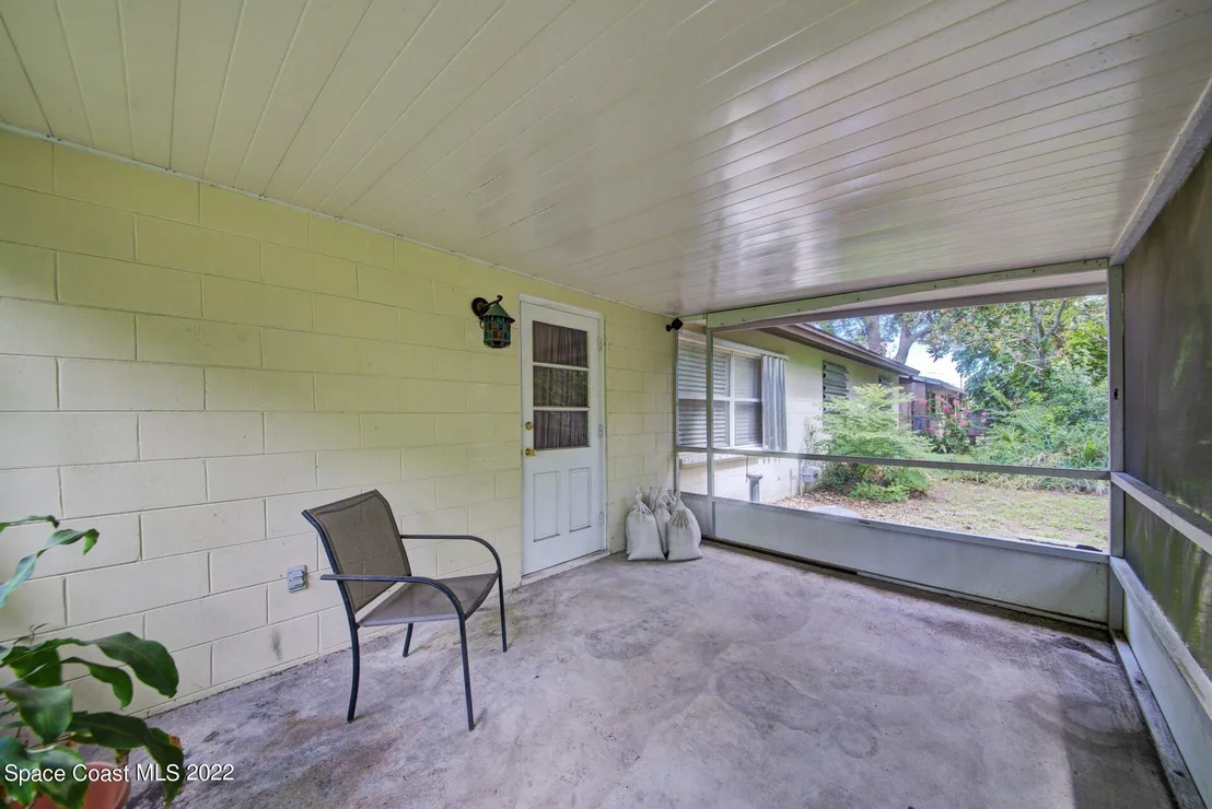 Photo of 1724 Golfview Drive