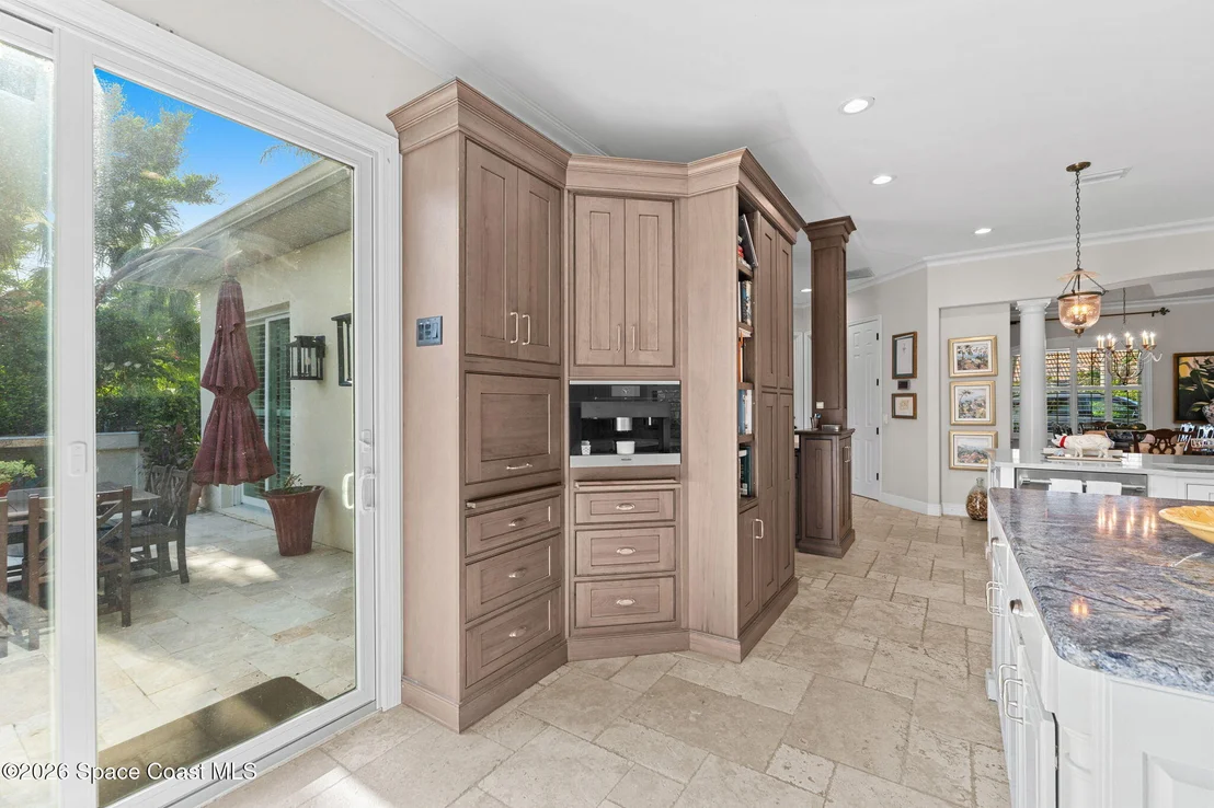 Photo of 339 Cocoa Avenue