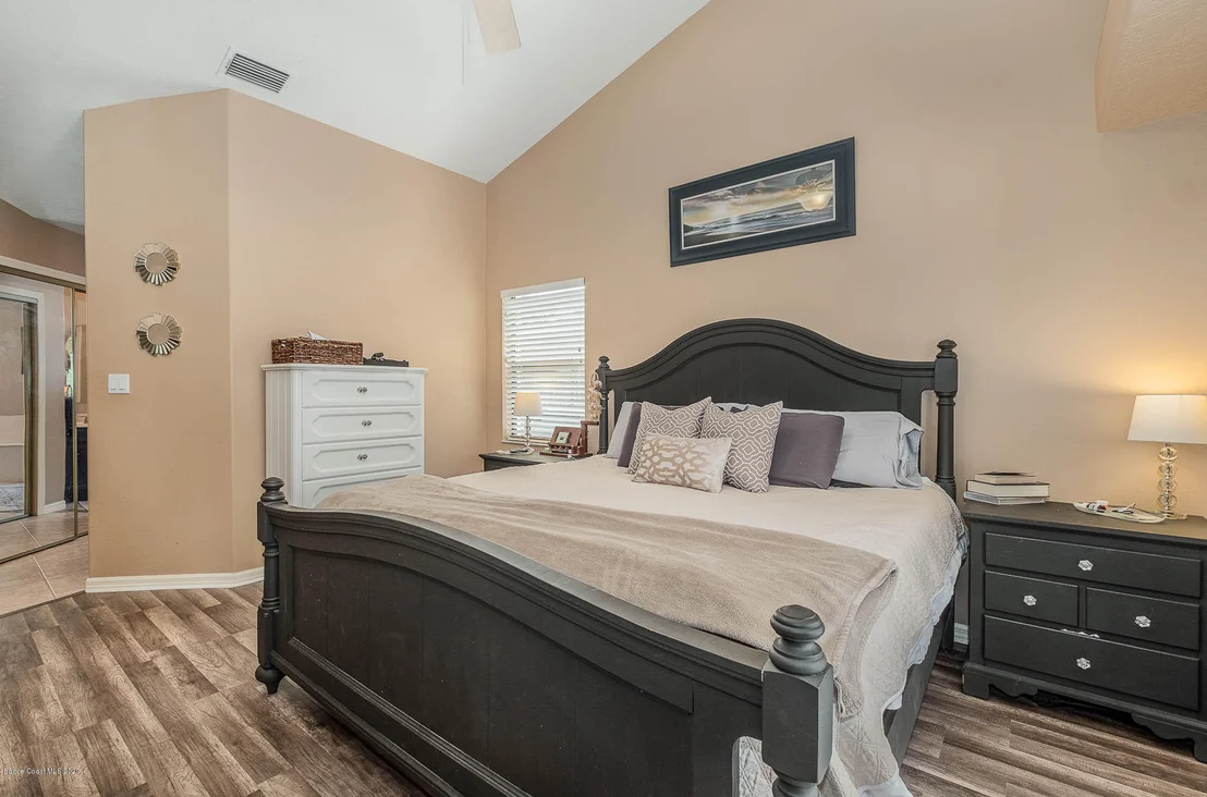 Photo of 5058 Alamanda Drive