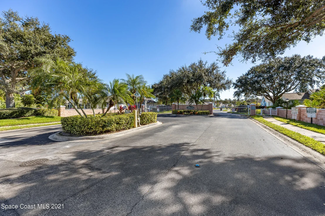 Photo of 2149 Redwood Circle