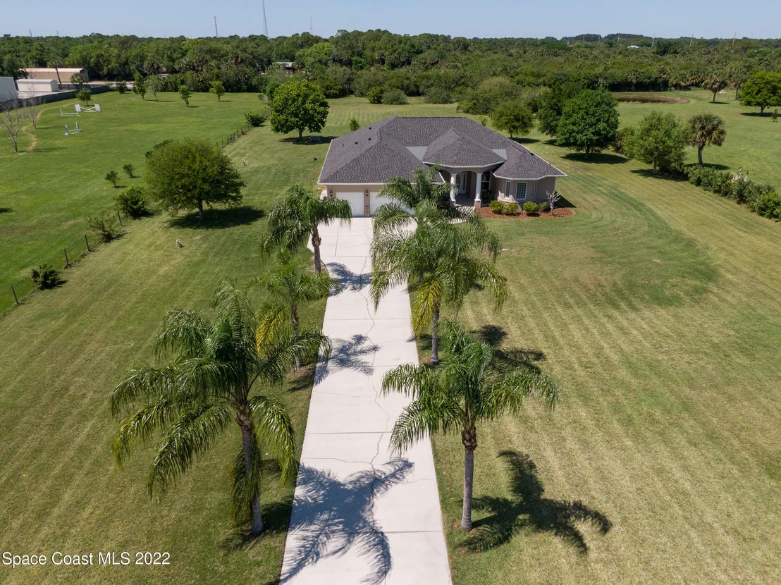 Photo of 1900 Weber Road