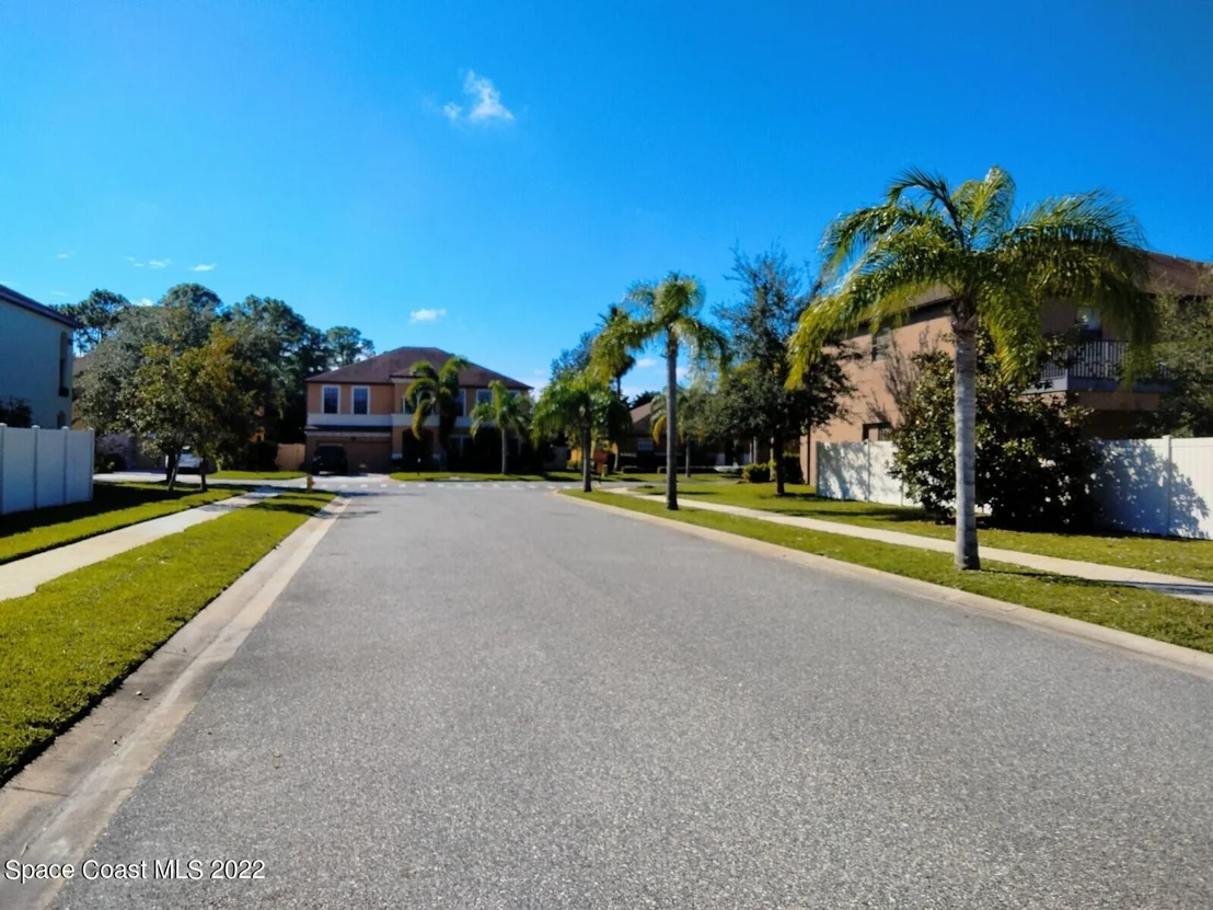 Photo of 1242 United Drive