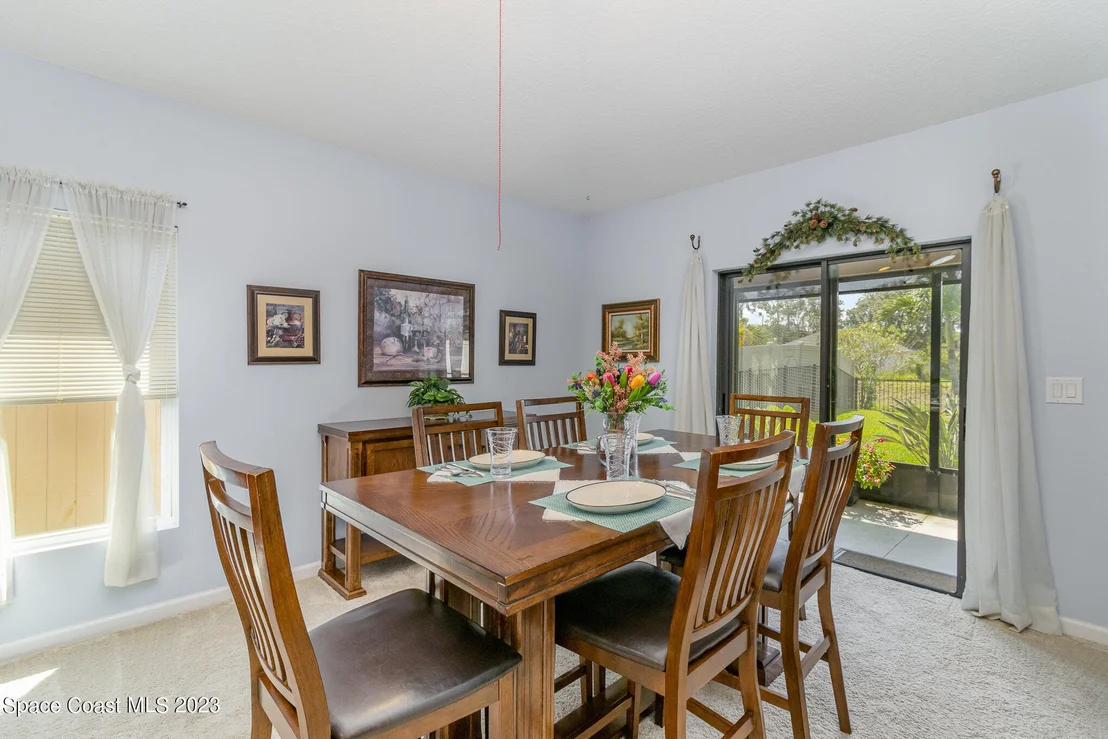 Photo of 1208 Dillard Drive SE