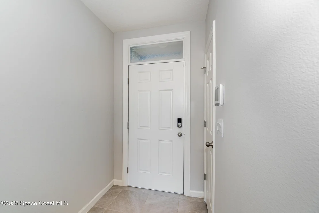 Photo of 1733 Garabaldi Circle SE