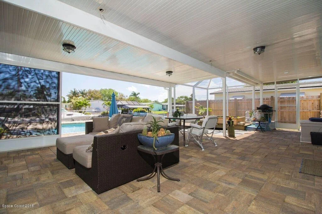 Photo of 421 Sparrow Drive