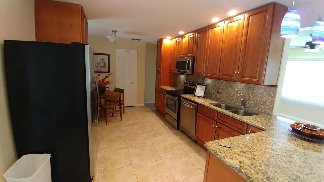 Photo of 300 Eighth Avenue