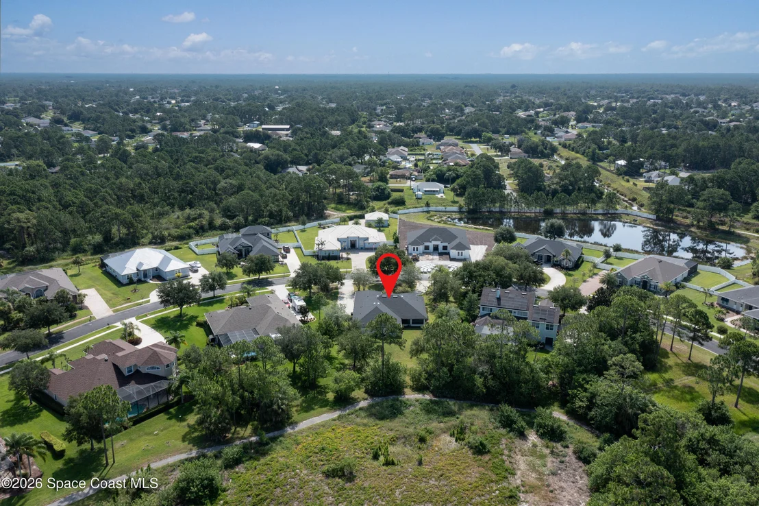 Photo of 2160 Windbrook Drive SE