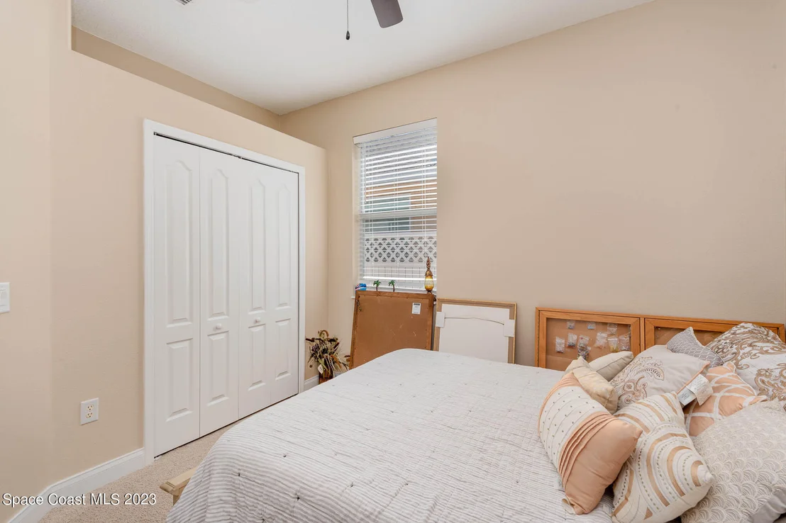 Photo of 402 Waterside Circle