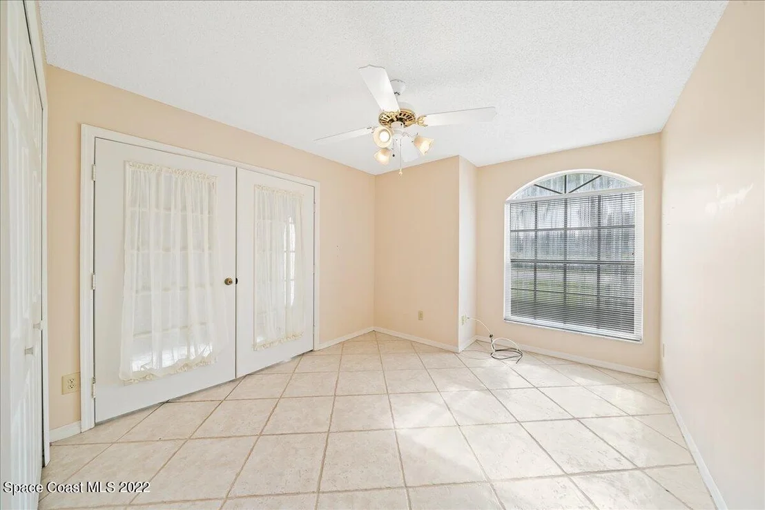 Photo of 958 Tamarind Circle