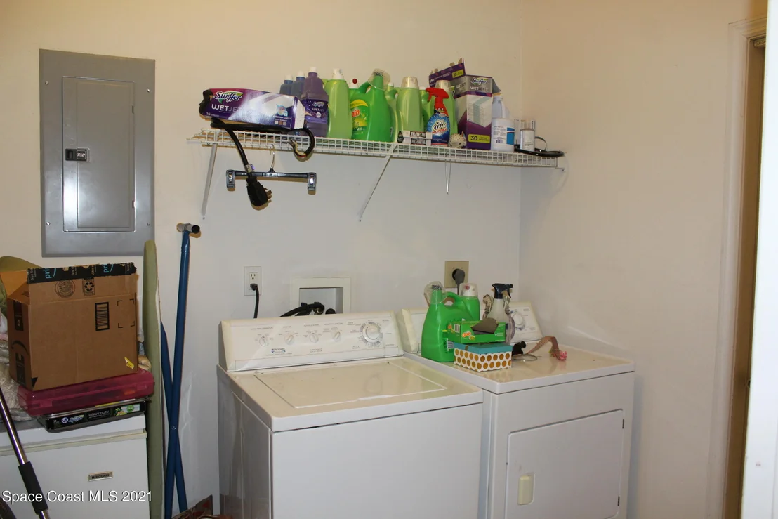 Photo of 3067 Temple Lane N