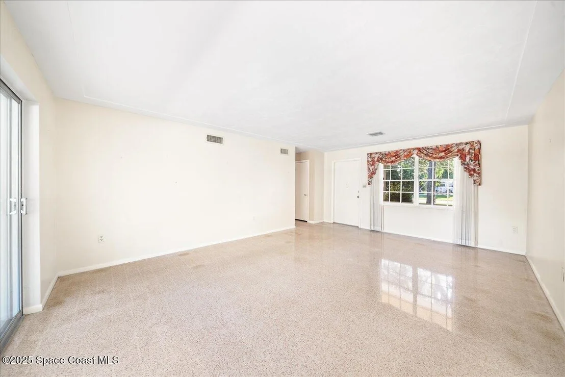 Photo of 302 Surf Road