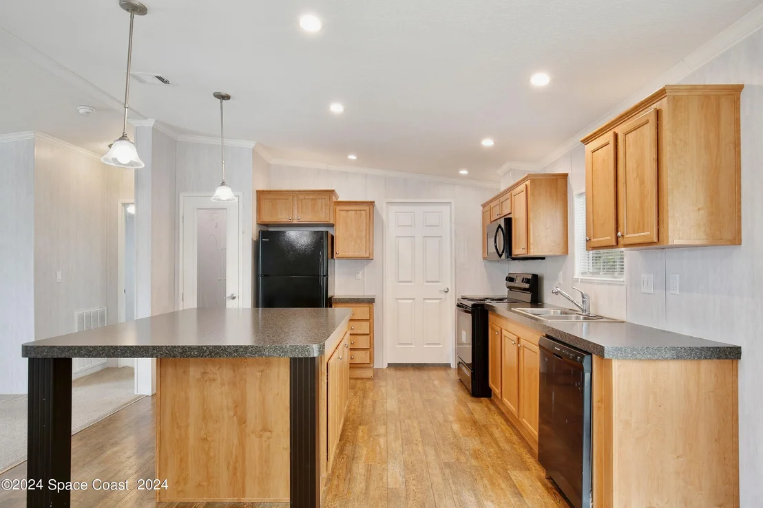Photo of 3424 Populatic Street