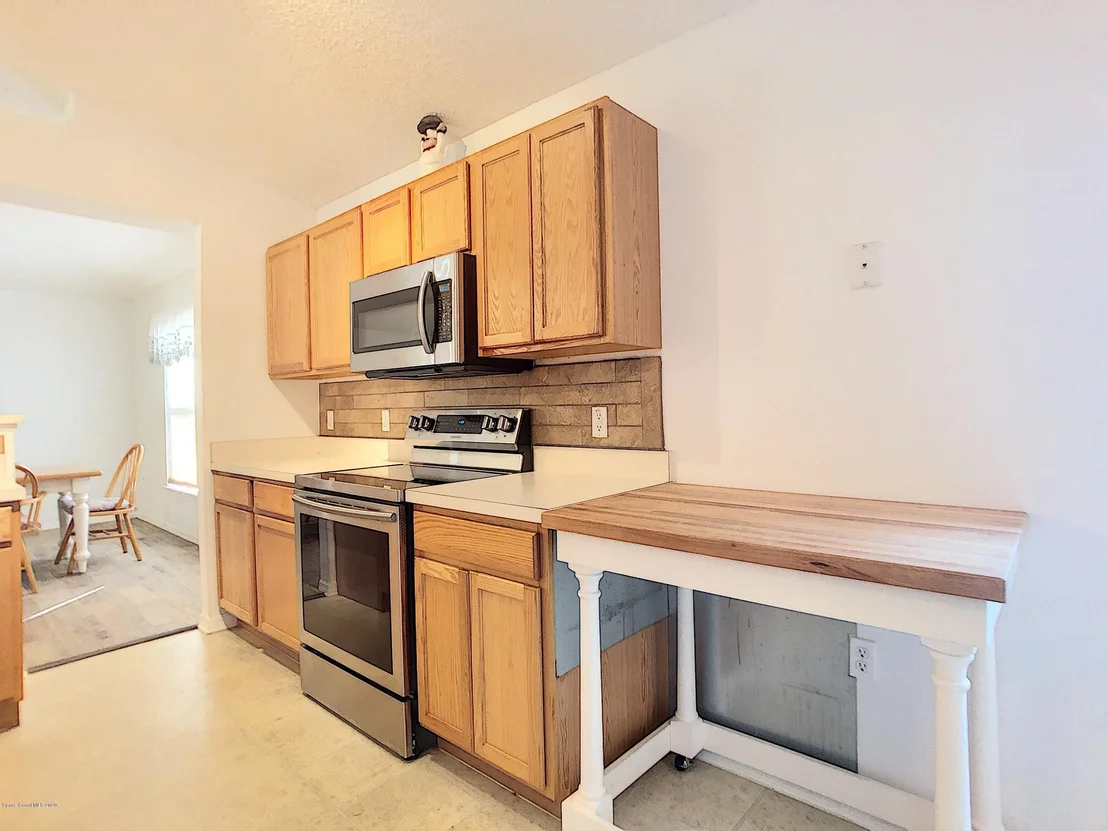 Photo of 669 Macon Drive