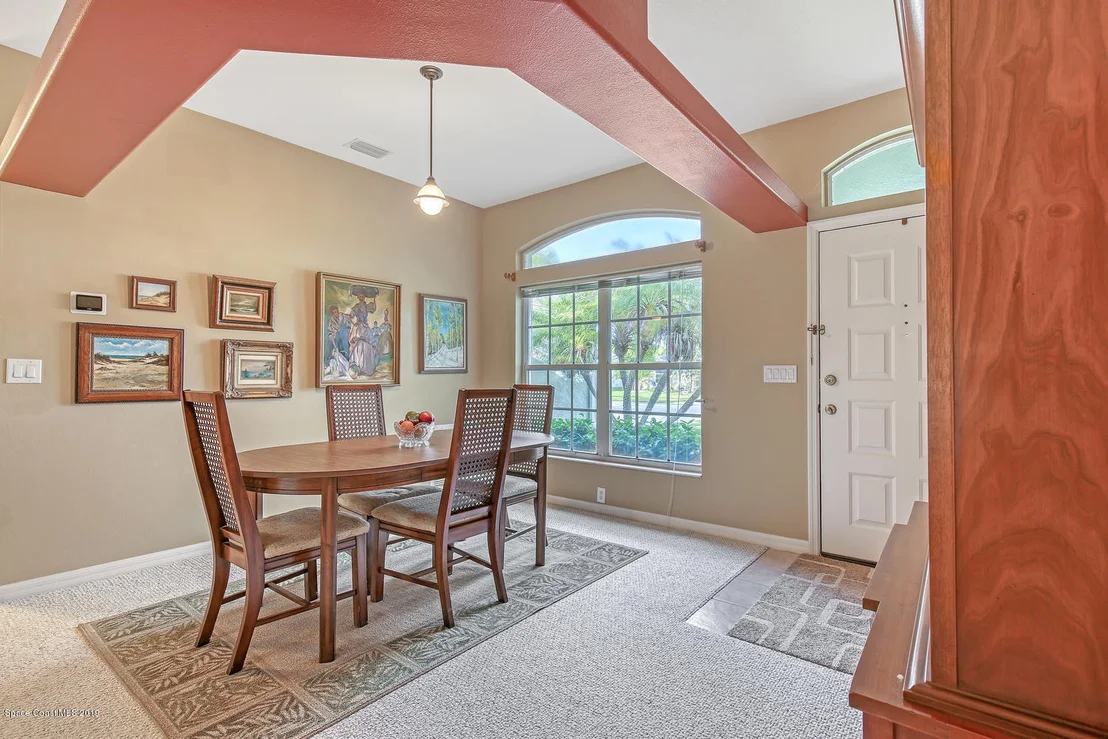 Photo of 832 Del Mar Circle