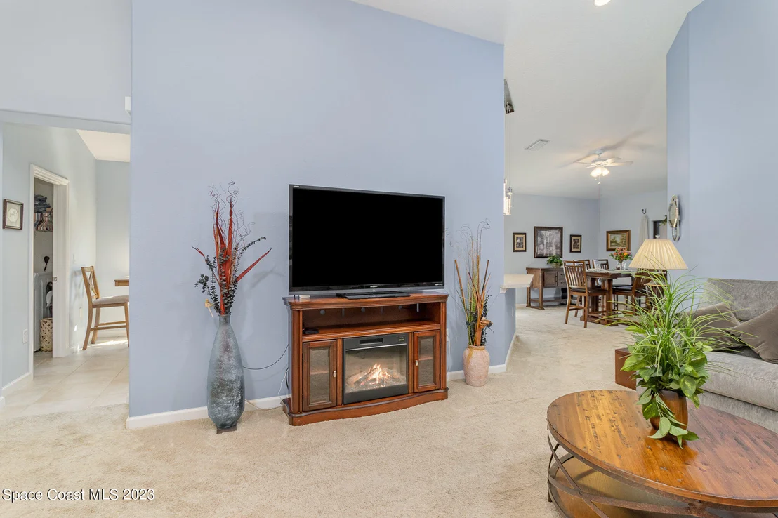 Photo of 1208 Dillard Drive SE