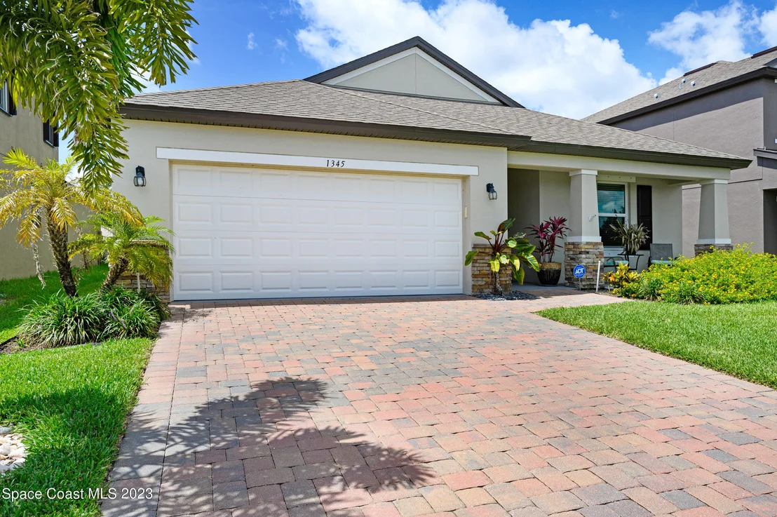 Photo of 1345 Fuji Drive