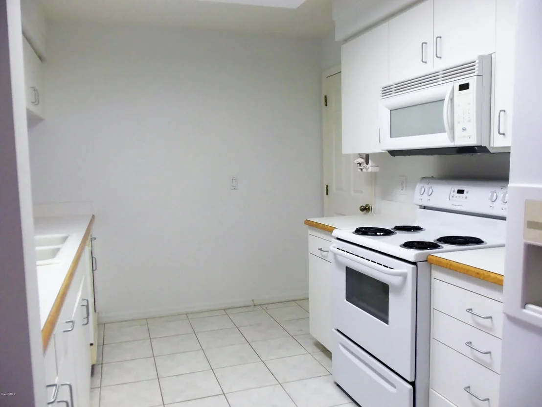 Photo of 927 Osprey Lane