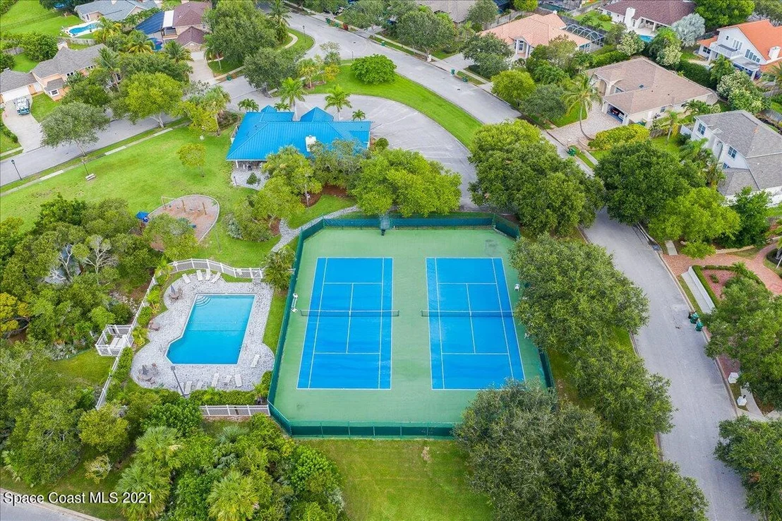 Photo of 505 Sanderling Drive
