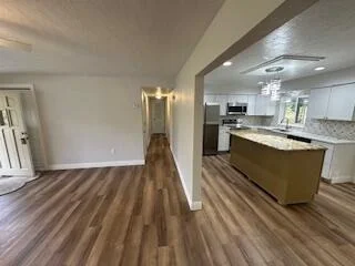Photo of 925 Temple Drive