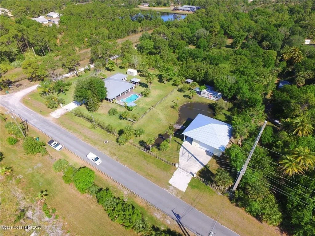 Photo of 400 Hall Road