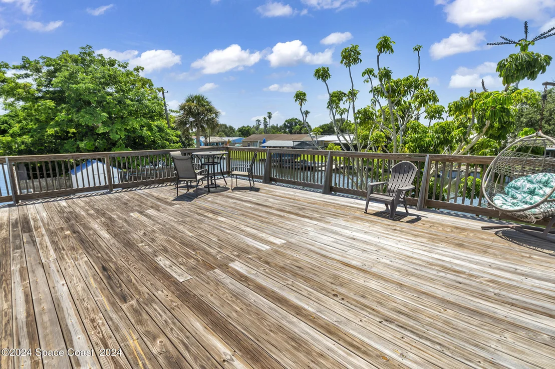 Photo of 492 Dempsey Drive