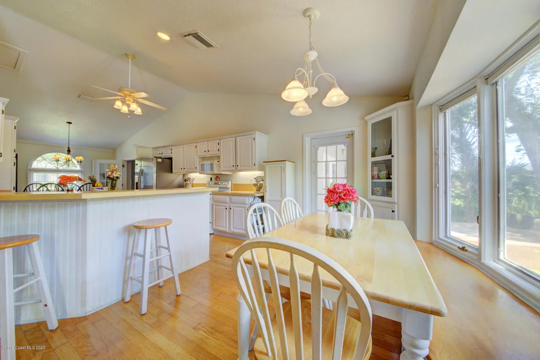 Photo of 2164 Royal Oaks Drive