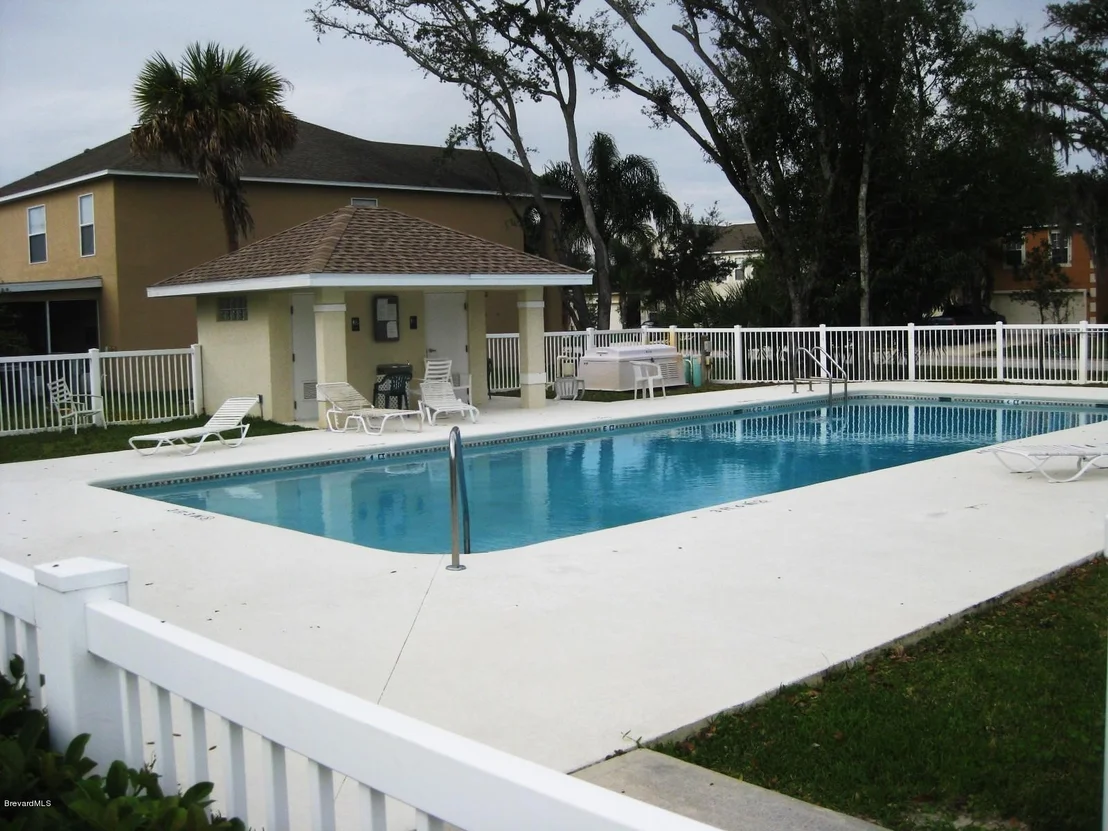 Photo of 2078 Maeve Circle