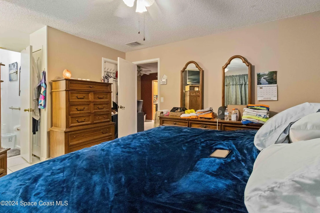Photo of 1023 Sycamore Drive