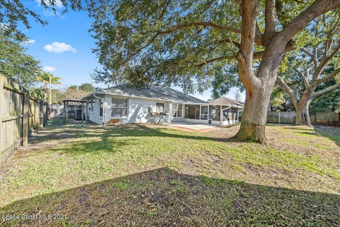 Photo of 1041 Jacaranda Circle