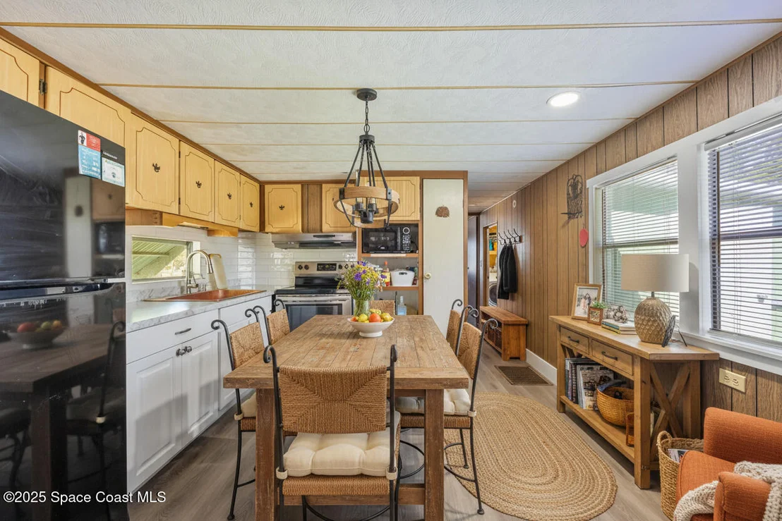 Photo of 4895 Orange Street