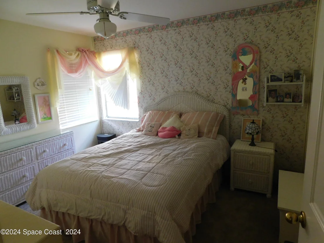Photo of 984 Whisperoak Drive