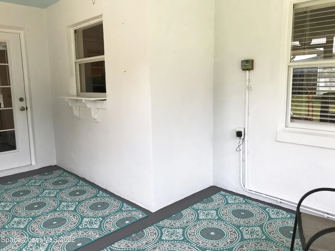 Photo of 5477 Holden Road